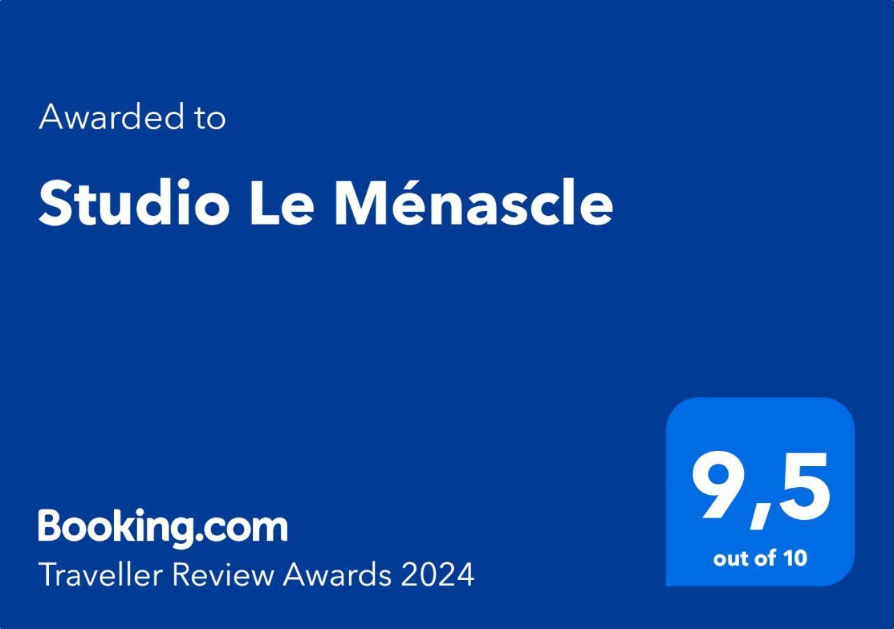 Studio Le Menascle Saint-Georges-de-Luzencon Exterior photo
